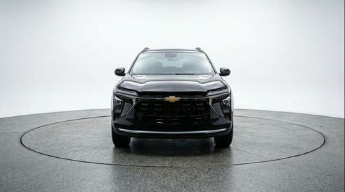Mosaic Black Metallic 2025 Chevrolet Trax LT