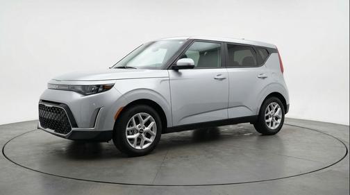 Steel Gray 2025 Kia Soul LX