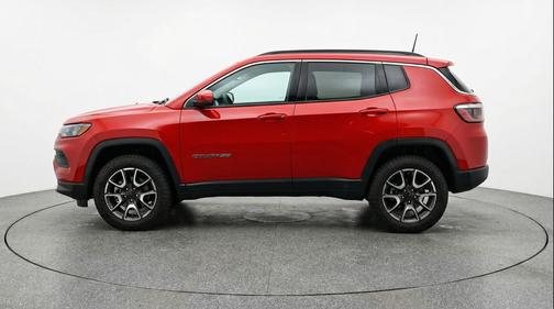 Red Hot Pearlcoat 2025 Jeep Compass Trailhawk