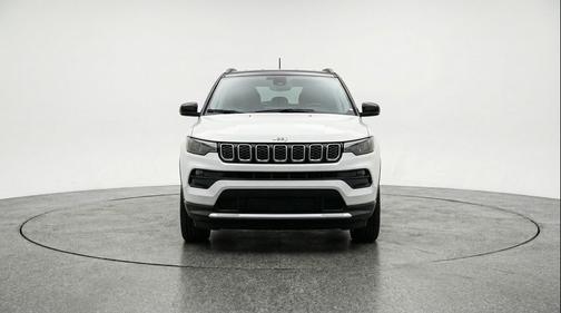 Bright White Clearcoat 2025 Jeep Compass Limited