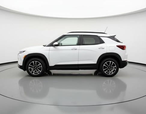 Summit White 2025 Chevrolet Trailblazer LT
