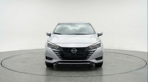 Brilliant Silver Metallic 2025 Nissan Versa 1.6 SV