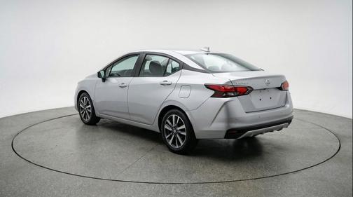 Brilliant Silver Metallic 2025 Nissan Versa 1.6 SV