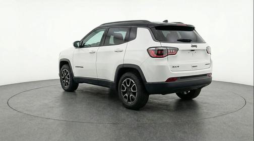 Bright White Clearcoat 2025 Jeep Compass Trailhawk