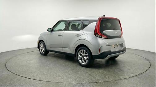 Steel Gray 2025 Kia Soul LX