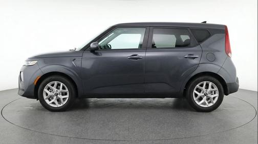 Gravity Gray 2025 Kia Soul LX