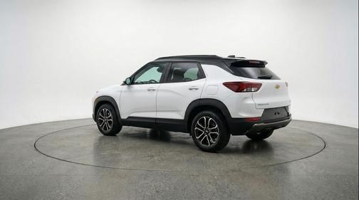 Summit White 2025 Chevrolet Trailblazer LT