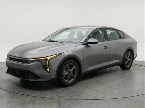 Interstellar Gray 2025 Kia K4 LXS