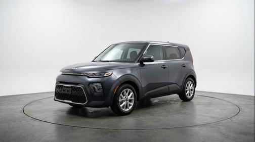 Gravity Gray 2025 Kia Soul LX