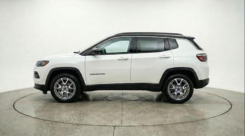 Bright White Clearcoat 2025 Jeep Compass Limited