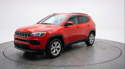 Red Hot Pearlcoat 2025 Jeep Compass Latitude