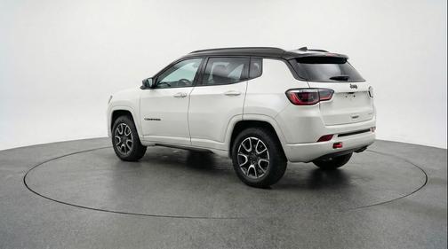 Bright White Clearcoat 2025 Jeep Compass Trailhawk