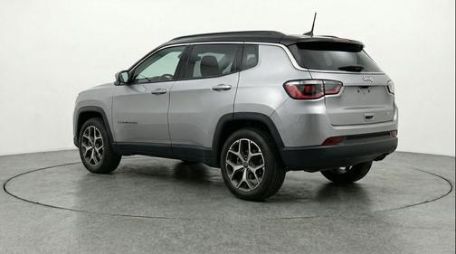 Silver Zynith Metallic Clearcoat 2025 Jeep Compass Limited