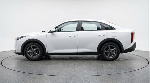 Snow White Pearl 2025 Kia K4 LXS