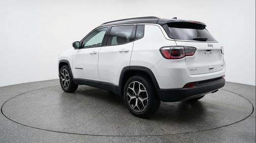 Bright White Clearcoat 2025 Jeep Compass Limited