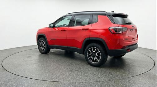 Red Hot Pearlcoat 2025 Jeep Compass Trailhawk
