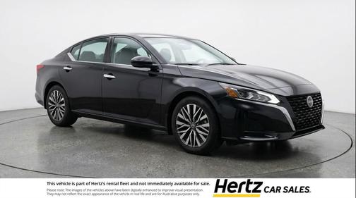 Super Black 2025 Nissan Altima SV FWD