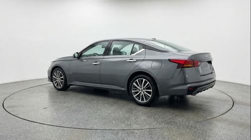 Gun Metallic 2025 Nissan Altima SV FWD