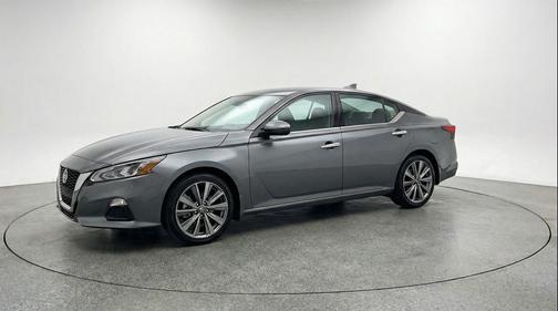 Gun Metallic 2025 Nissan Altima SV FWD