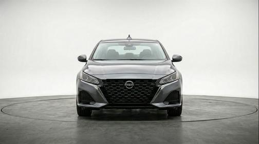Gun Metallic 2025 Nissan Altima SV FWD