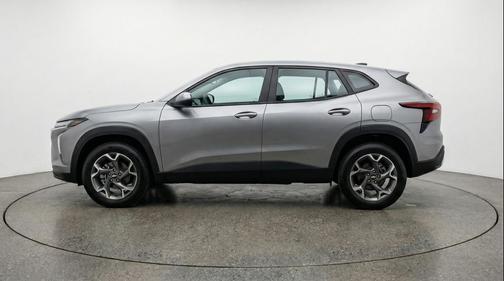 Sterling Gray Metallic 2025 Chevrolet Trax LT