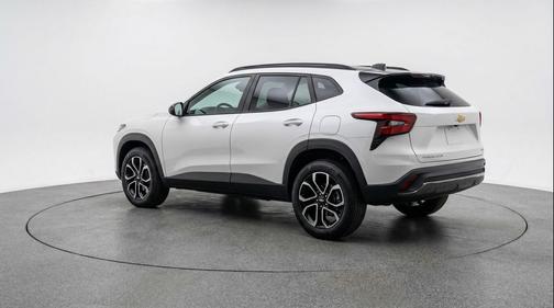 Summit White 2025 Chevrolet Trailblazer LT