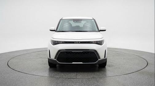 Snow White Pearl 2025 Kia Soul LX