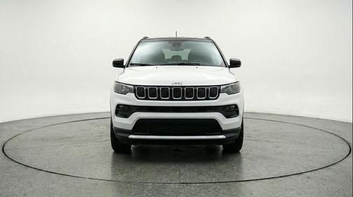 Bright White Clearcoat 2025 Jeep Compass Limited