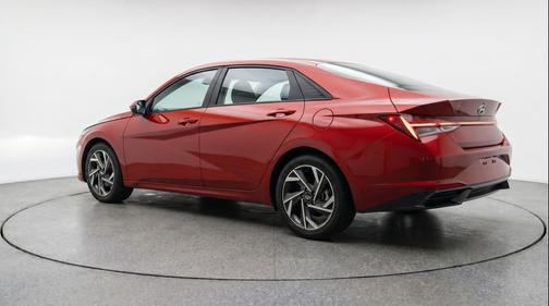 Ultimate Red 2025 Hyundai ELANTRA SEL