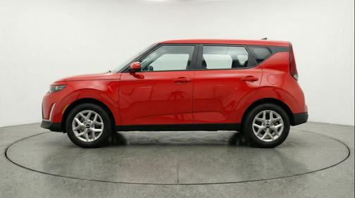 Inferno Red 2025 Kia Soul LX