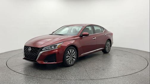 Garnet Pearl Metallic 2025 Nissan Altima SV FWD
