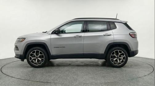Silver Zynith Metallic Clearcoat 2025 Jeep Compass Limited
