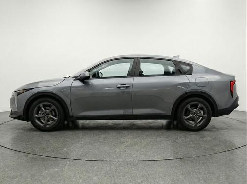 Interstellar Gray 2025 Kia K4 LXS