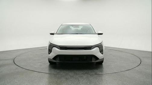Snow White Pearl 2025 Kia K4 LXS