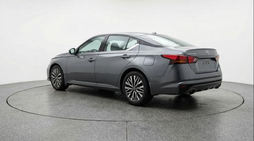 Gun Metallic 2025 Nissan Altima SV FWD