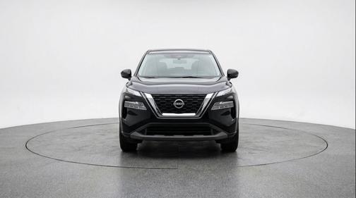 Super Black 2025 Nissan Rogue SV