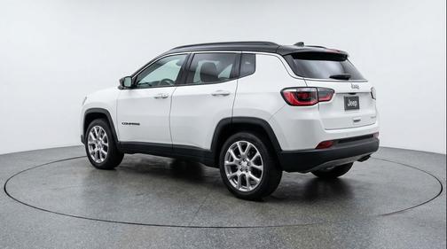 Bright White Clearcoat 2025 Jeep Compass Limited