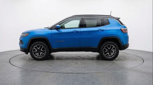 Hydro Blue Pearlcoat 2025 Jeep Compass Trailhawk