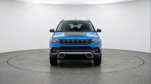 Hydro Blue Pearlcoat 2025 Jeep Compass Trailhawk