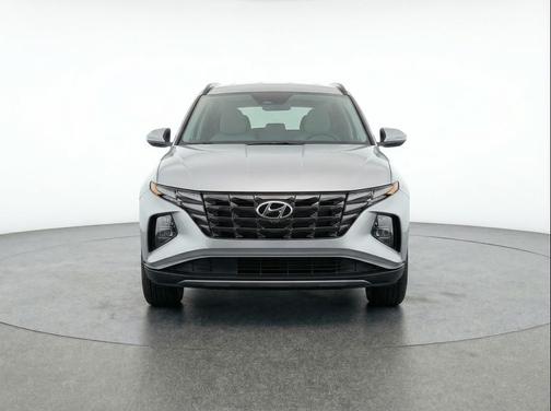 Shimmering Silver 2025 Hyundai TUCSON SEL
