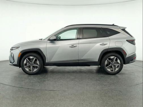 Shimmering Silver 2025 Hyundai TUCSON SEL