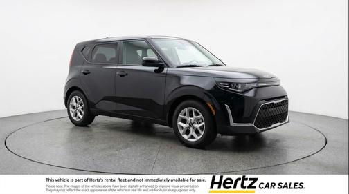 Fusion Black 2025 Kia Soul LX