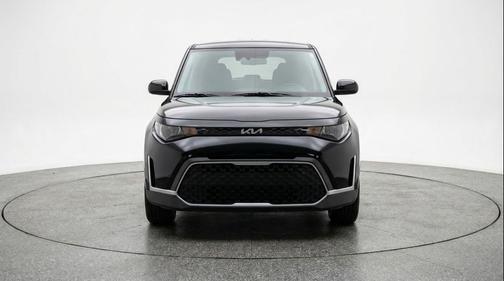 Fusion Black 2025 Kia Soul LX