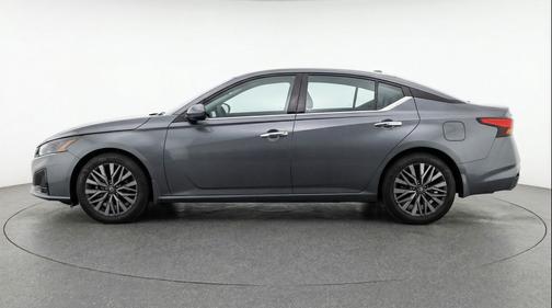 Gun Metallic 2025 Nissan Altima SV FWD