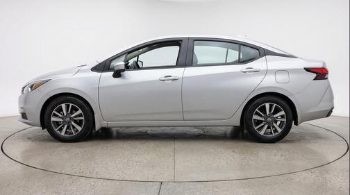 Brilliant Silver Metallic 2025 Nissan Versa 1.6 SV