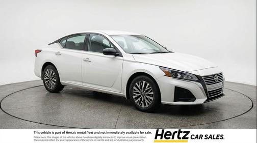 Glacier White 2025 Nissan Altima SV FWD