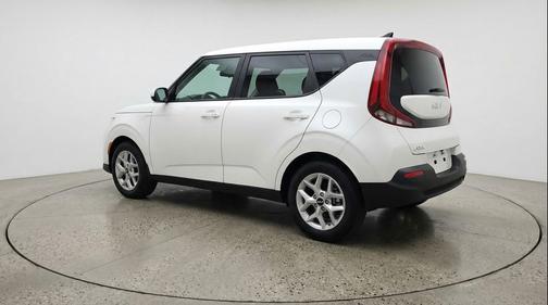 Snow White Pearl 2025 Kia Soul LX