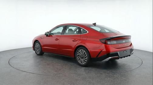 Ultimate red 2025 Hyundai SONATA Hybrid SE