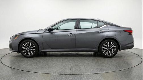Gun Metallic 2025 Nissan Altima SV FWD