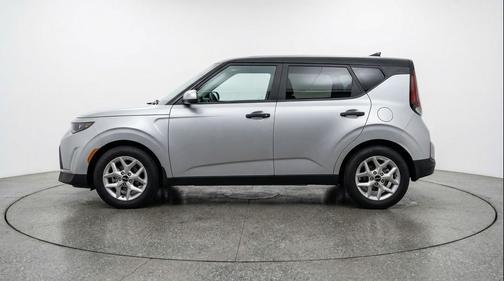 Steel Gray 2025 Kia Soul LX